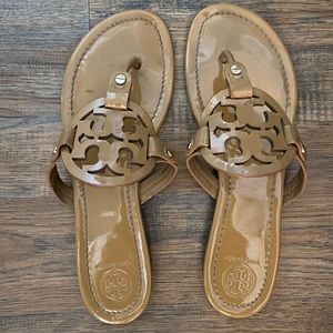 Tory Burch Patent Leather Miller Sandals in Tan Patent Leather Size 9.5